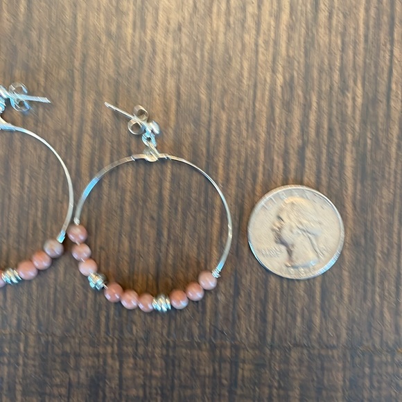 HAND CRAFTED PINK LEPIDOLITE HOOP EARRINGS - Picture 4 of 12